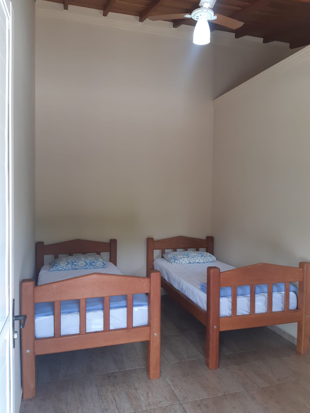 Quarto Duplo